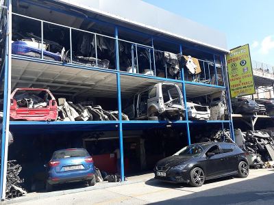 BAGAJ KAPAĞI AUDİ A3 SEDAN BEYAZ 002