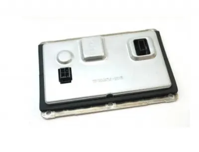 FAR BEYNİ OEM 3D0 907 391 B AUDI